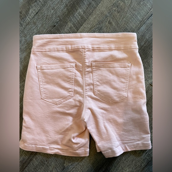 Liz Claiborne Classic Shorts Flat Front Side Slits Super Stretch Pink Size 4 - Picture 4 of 6